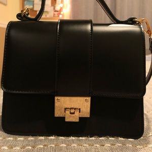Black CrossBody Purse F21